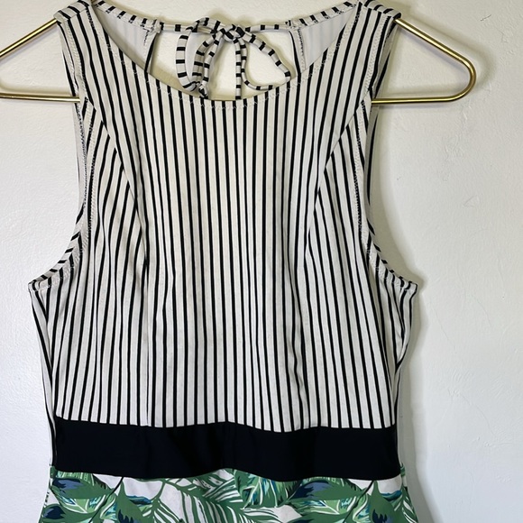 Cupshe Black Strip and Green Leaf One Piece Women Swimsuit Size M - Picture 2 of 11